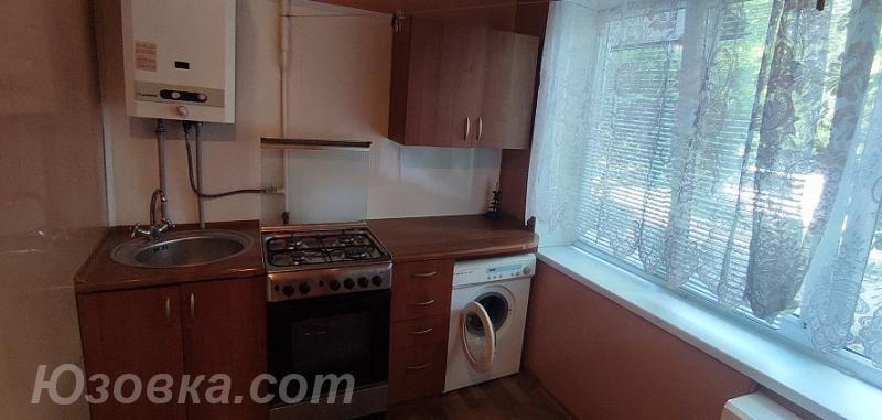 1-комн. квартира, 30 м², вторичка, 1/5 эт., ДОНЕЦК