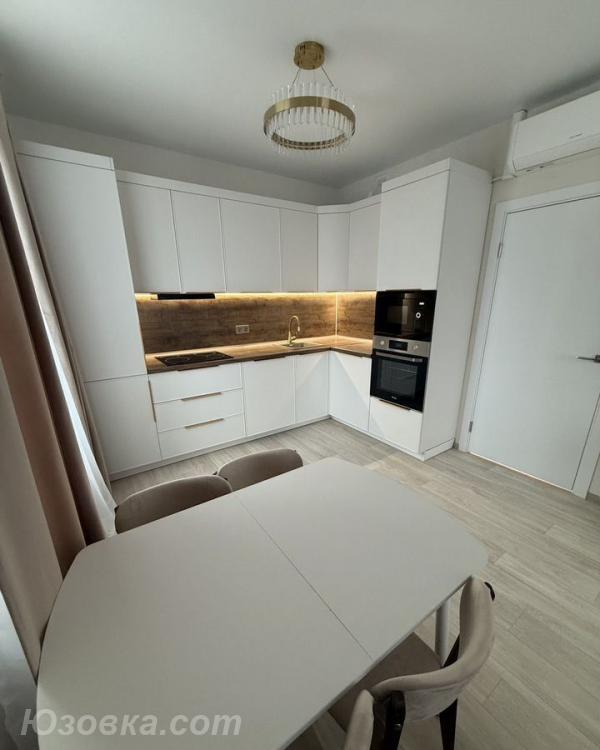 3-комн. квартира, 75м², с мебелью, 3/10 эт., ДОНЕЦК