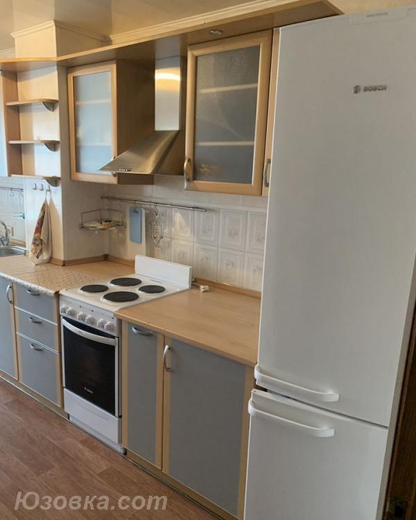 3-комн. квартира, 72м², с мебелью, 2/9 эт.