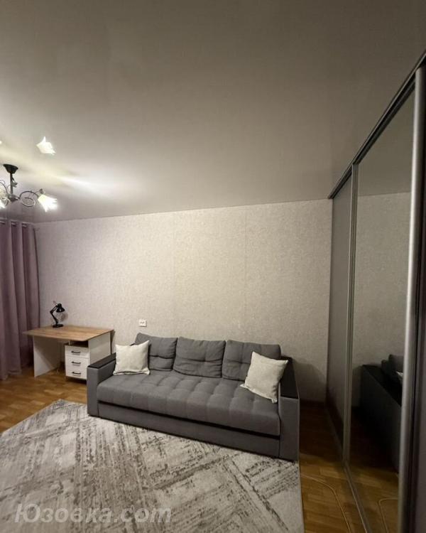 1-комн. квартира, 50м², с мебелью, 5/10 эт., ДОНЕЦК
