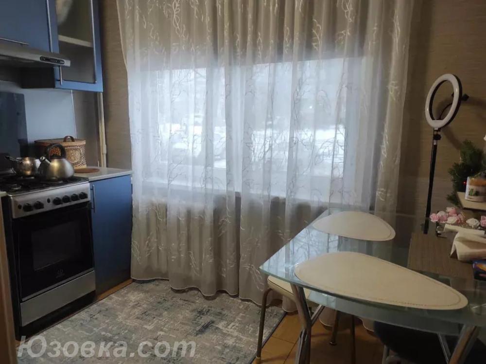 1-комн. квартира, 33м², с мебелью, 4/9 эт., ДОНЕЦК