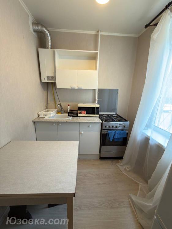 1-комн. квартира, 36м², с мебелью, 2/9 эт., ДОНЕЦК