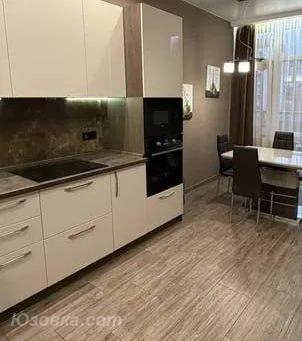 3-комн. квартира, 67м², с мебелью, 2/5 эт., ДОНЕЦК