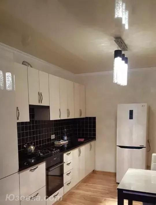 2-комн. квартира, 70м², с мебелью, 3/9 эт.