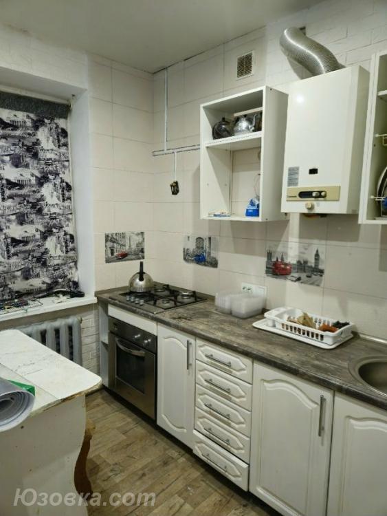3-комн. квартира, 66 м², вторичка, 1/2 эт., ДОНЕЦК