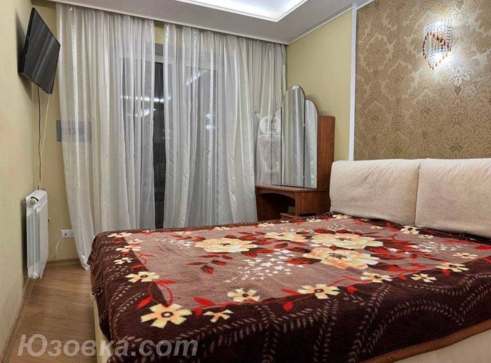 3-комн. квартира, 56м², с мебелью, 3/9 эт., ДОНЕЦК