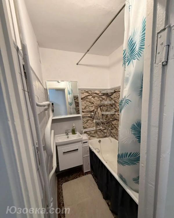 2-комн. квартира, 48м², с мебелью, 4/5 эт., ДОНЕЦК
