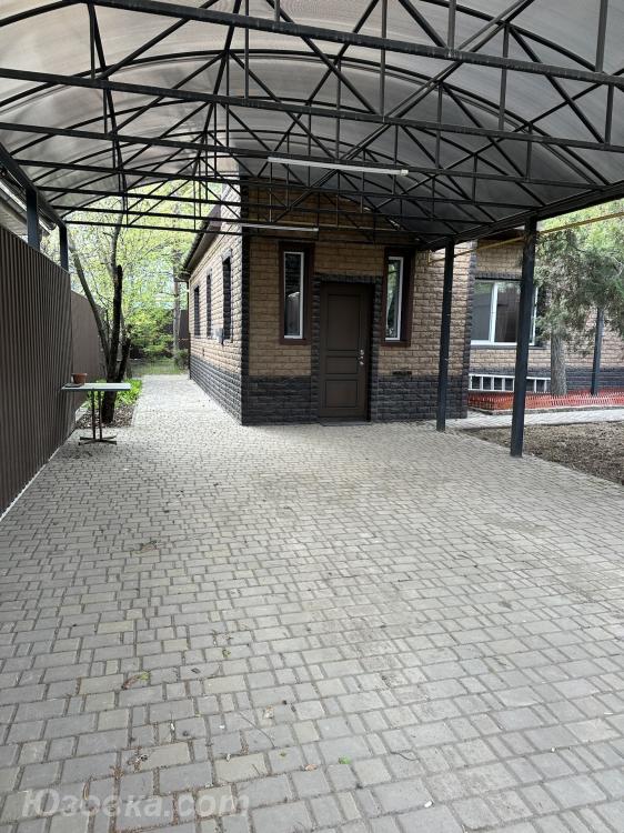 Дом , 210 м², на участке 6,0 сот., ДОНЕЦК