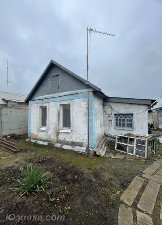 3-комн. квартира, 60 м², вторичка, 1/1 эт., ДОНЕЦК