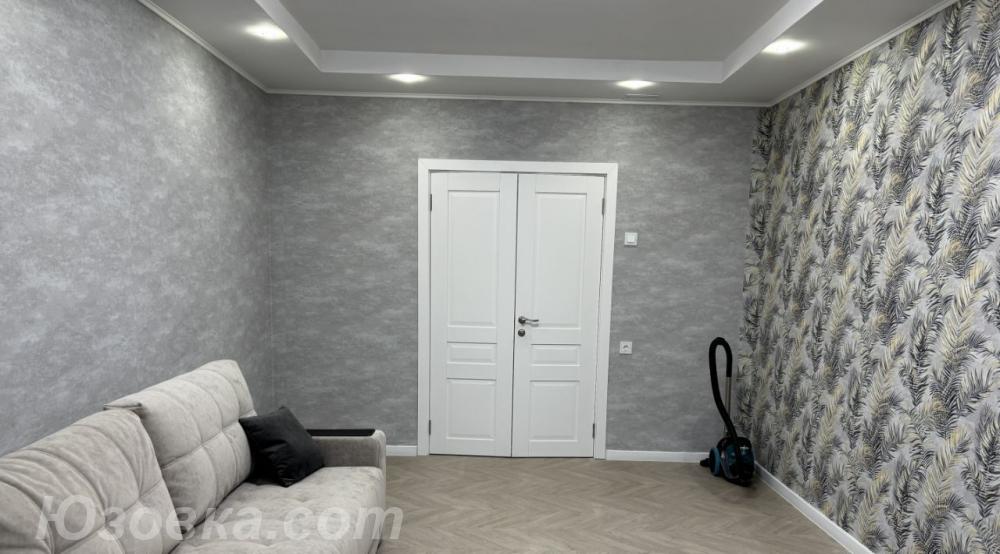 2-комн. квартира, 42м², с мебелью, 3/10 эт.