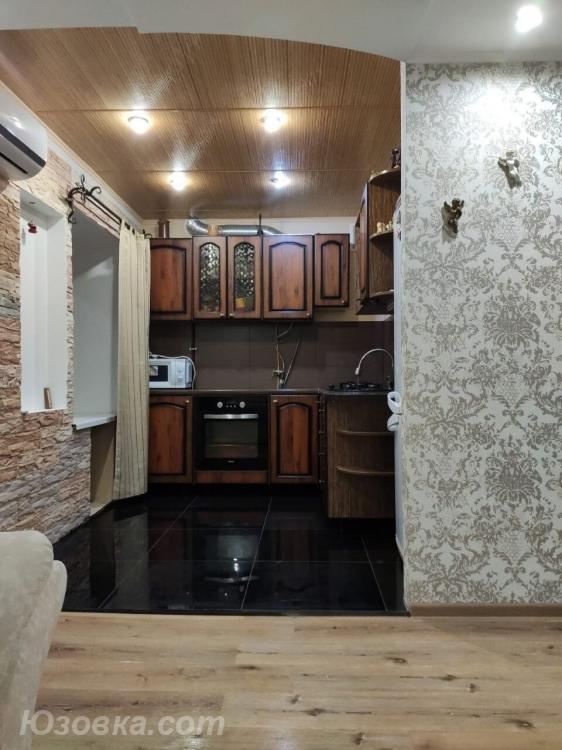 2-комн. квартира, 43 м², вторичка, 1/5 эт., ДОНЕЦК