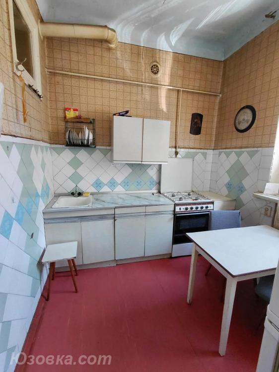 2-комн. квартира, 51 м², вторичка, 1/5 эт., ДОНЕЦК
