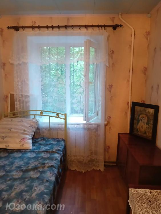 2-комн. квартира, 43 м², вторичка, 1/4 эт., Макеевка