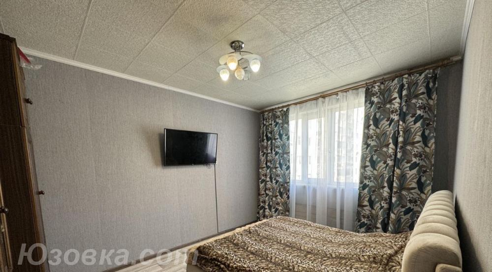 2-комн. квартира, 52м², с мебелью, 3/9 эт., ДОНЕЦК
