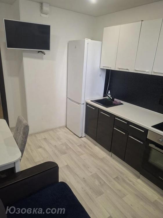 1-комн. квартира, 36м², с мебелью, 1/10 эт., ДОНЕЦК