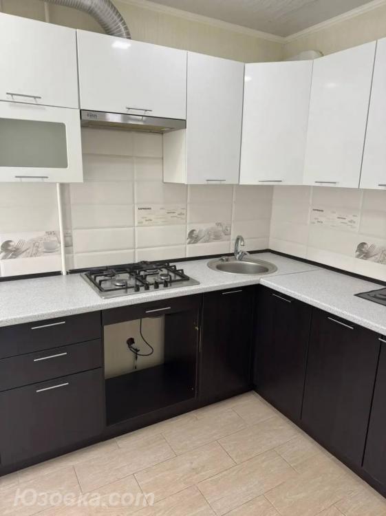 1-комн. квартира, 30 м², вторичка, 1/1 эт., ДОНЕЦК