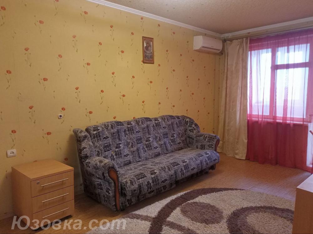 1-комн. квартира, 35м², с мебелью, 10/14 эт., ДОНЕЦК