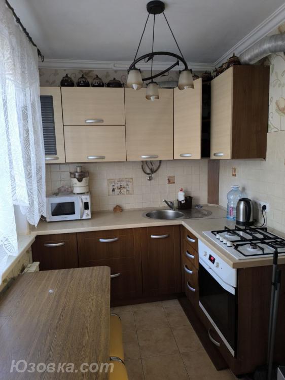 3-комн. квартира, 58 м², вторичка, 1/5 эт., ДОНЕЦК