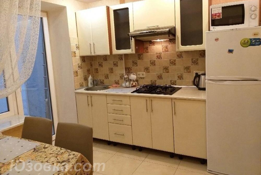 1-комн. квартира, 35м², с мебелью, 5/9 эт., ДОНЕЦК