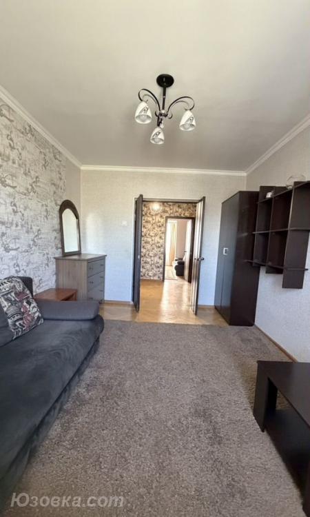 2-комн. квартира, 46м², с мебелью, 2/9 эт., ДОНЕЦК