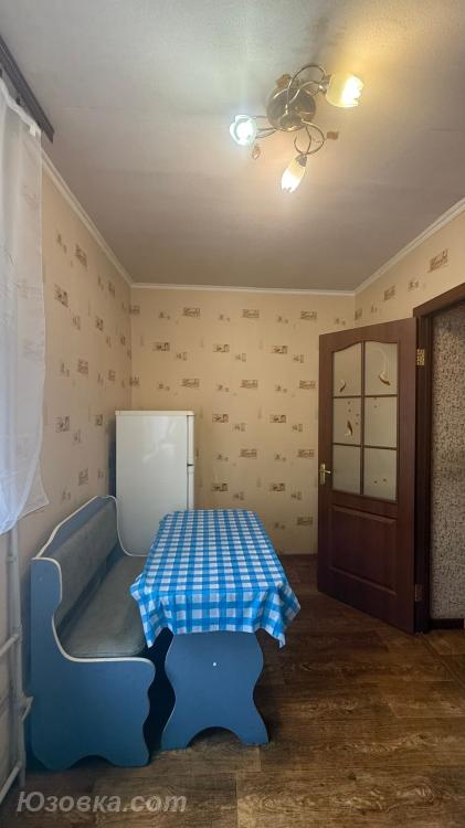 1-комн. квартира, 32м², с мебелью, 4/9 эт., Макеевка