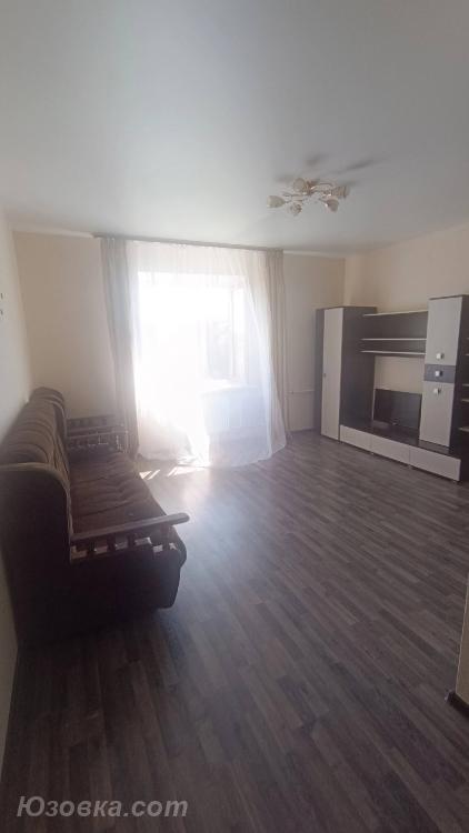 2-комн. квартира, 48м², с мебелью, 2/5 эт., ДОНЕЦК