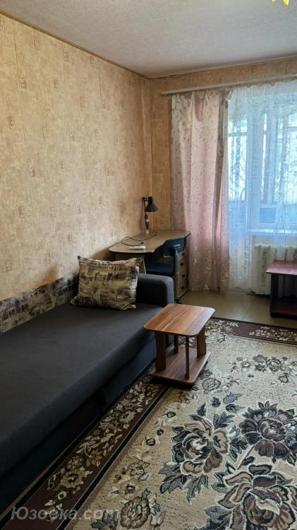 2-комн. квартира, 53 м², вторичка, 1/10 эт.