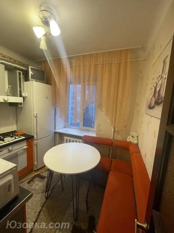 1-комн. квартира, 38м², с мебелью, 4/9 эт., ДОНЕЦК