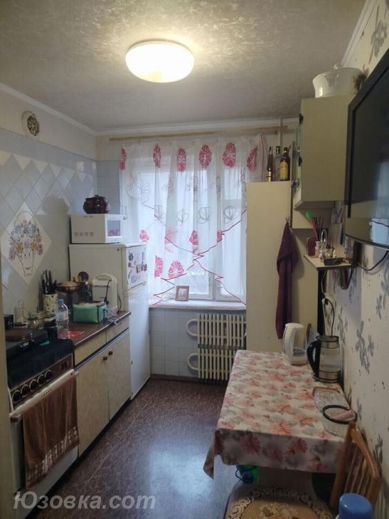 2-комн. квартира, 48 м², вторичка, 3/9 эт., ДОНЕЦК