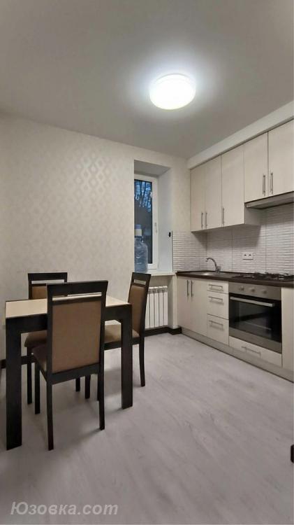 2-комн. квартира, 44м², с мебелью, 2/9 эт., ДОНЕЦК