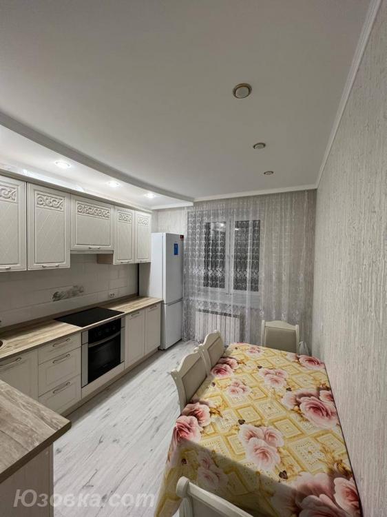 2-комн. квартира, 45м², с мебелью, 4/10 эт.