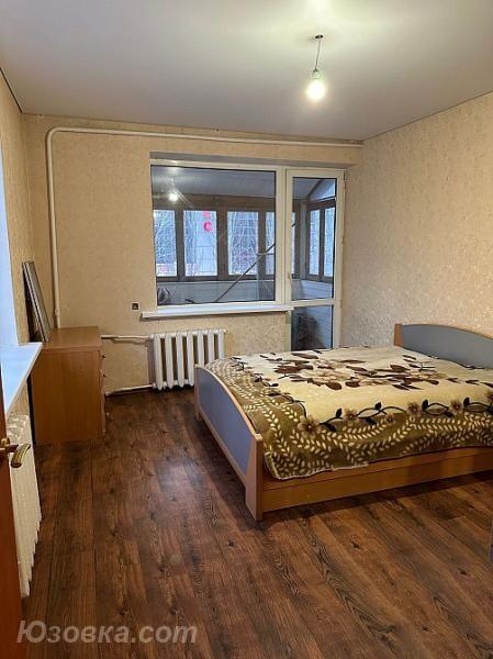 3-комн. квартира, 65 м², вторичка, 3/3 эт., ДОНЕЦК