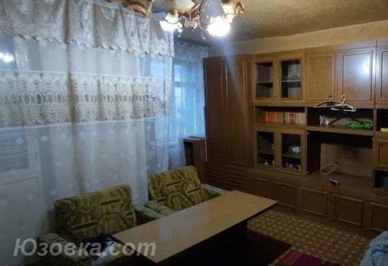 1-комн. квартира, 37 м², вторичка, 1/9 эт.