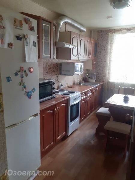 2-комн. квартира, 61 м², вторичка, 1/2 эт., ДОНЕЦК