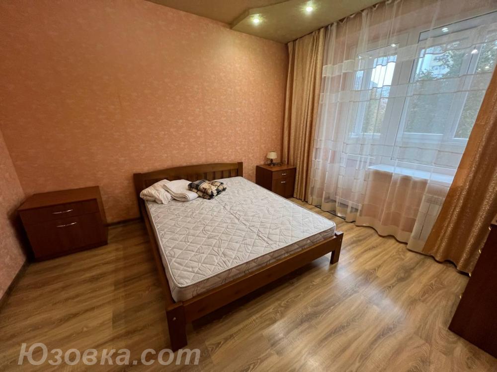 2-комн. квартира, 55м², с мебелью, 2/5 эт., ДОНЕЦК