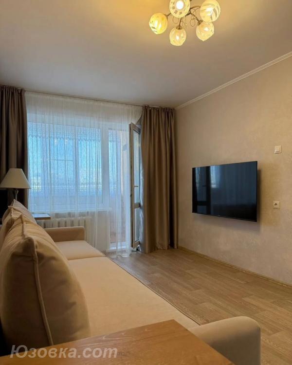 2-комн. квартира, 43м², с мебелью, 4/14 эт., ДОНЕЦК