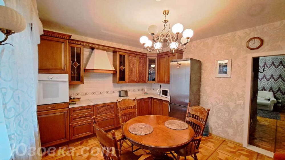 3-комн. квартира, 100м², с мебелью, 4/9 эт.