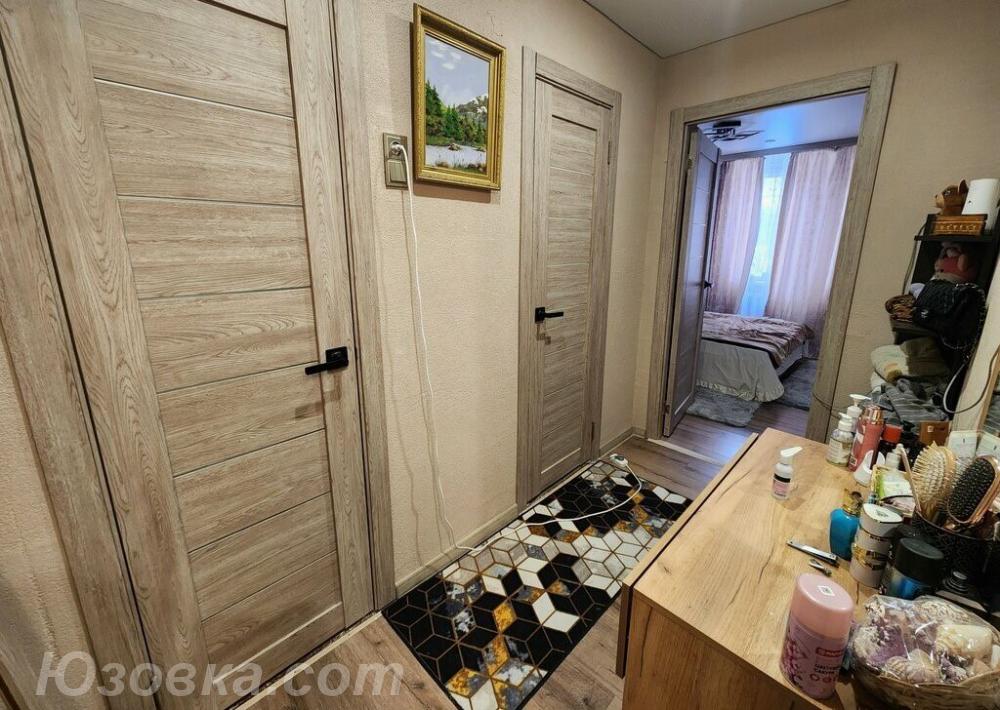 2-комн. квартира, 53м², с мебелью, 3/9 эт., ДОНЕЦК