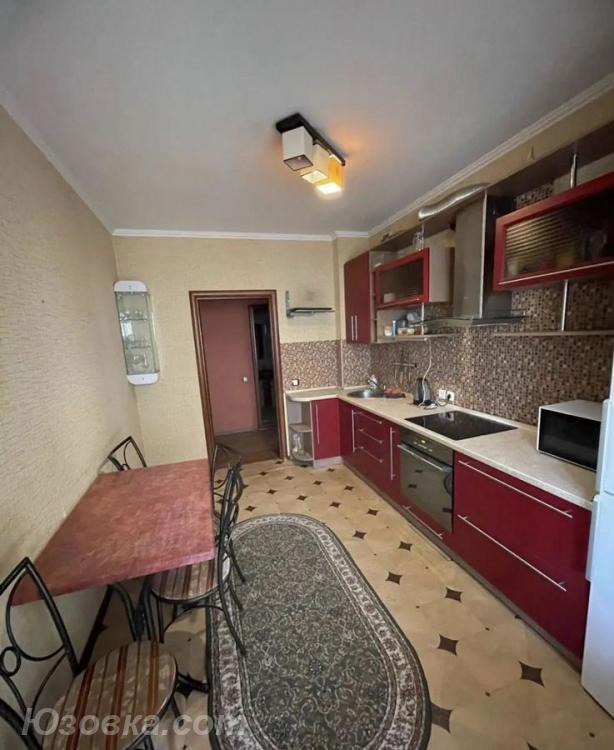 2-комн. квартира, 63м², с мебелью, 7/14 эт.