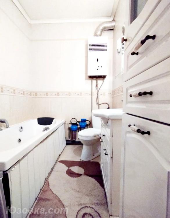 2-комн. квартира, 52 м², вторичка, 3/3 эт., ДОНЕЦК