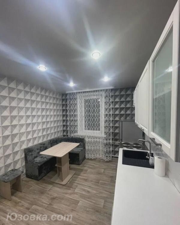 1-комн. квартира, 40м², с мебелью, 2/9 эт., ДОНЕЦК