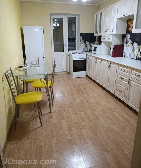 1-комн. квартира, 37м², с мебелью, 5/9 эт., ДОНЕЦК