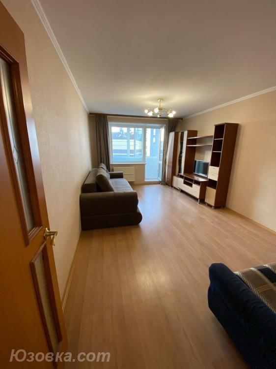 2-комн. квартира, 67м², с мебелью, 7/8 эт., ДОНЕЦК