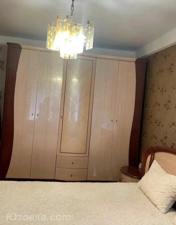 2-комн. квартира, 54м², с мебелью, 2/5 эт., ДОНЕЦК