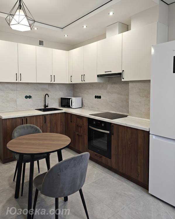 2-комн. квартира, 46м², с мебелью, 2/4 эт., ДОНЕЦК