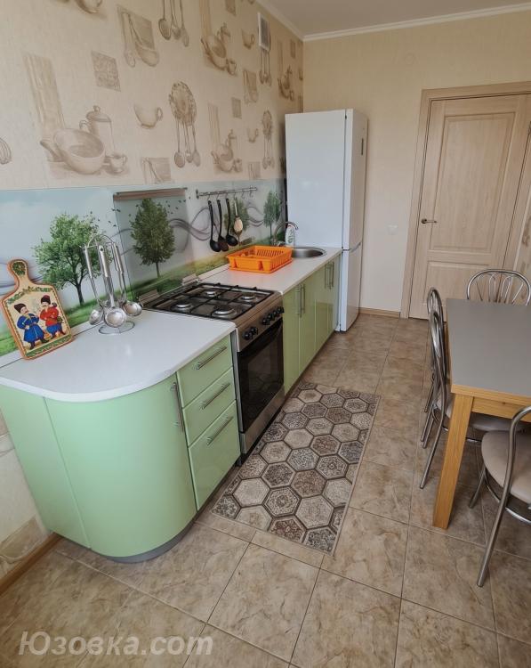 2-комн. квартира, 50м², с мебелью, 2/2 эт., ДОНЕЦК