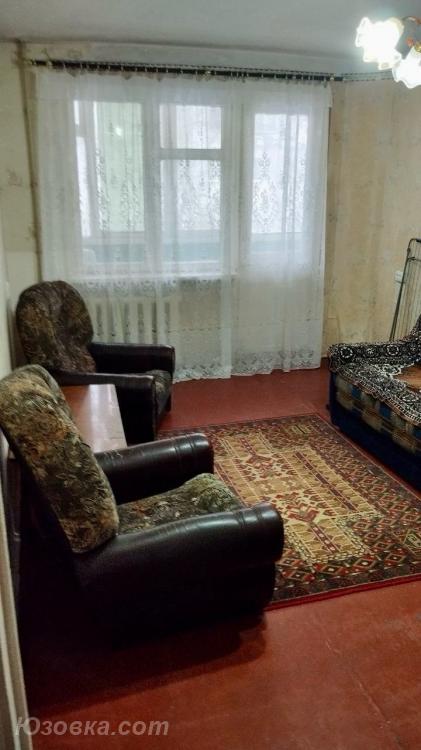 2-комн. квартира, 46м², с мебелью, 2/5 эт., Макеевка