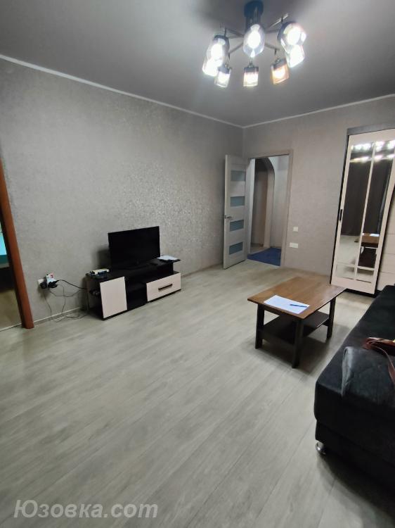 2-комн. квартира, 55м², с мебелью, 1/5 эт., Макеевка