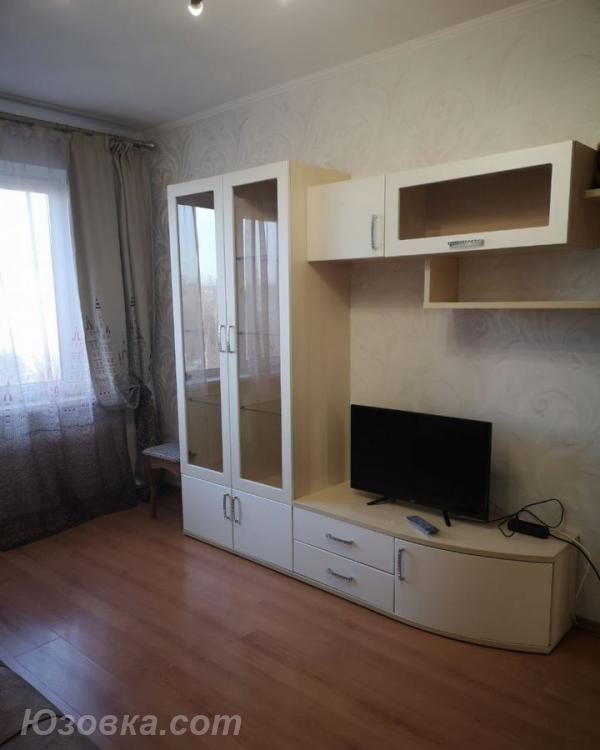 2-комн. квартира, 56м², с мебелью, 8/9 эт., ДОНЕЦК