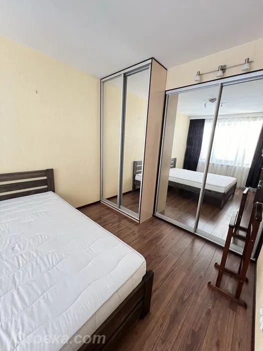 2-комн. квартира, 49м², с мебелью, 4/5 эт., ДОНЕЦК
